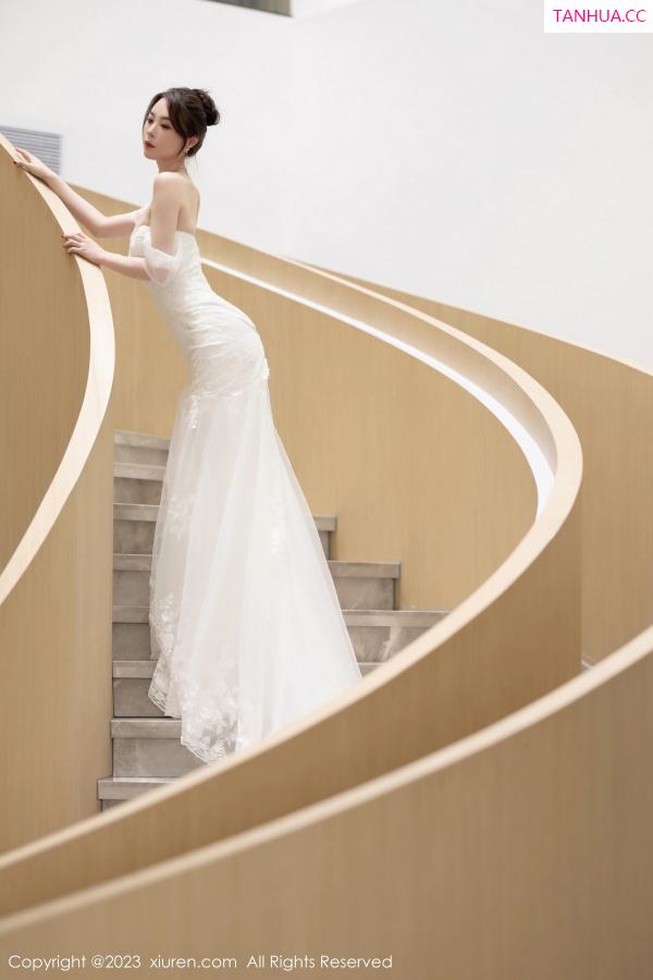 梦心玥  [XiuRen]高清写真图 2023.08.30 No.7310 梦心玥 婚纱美腿第19张图片